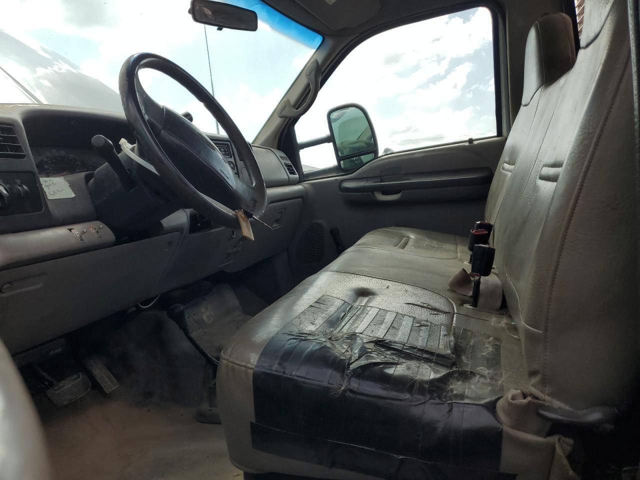 2000 Ford Super Duty F-350 W/D - Image 7