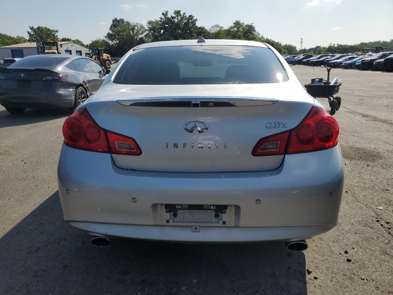 2012 Infiniti G37 - Фото 6