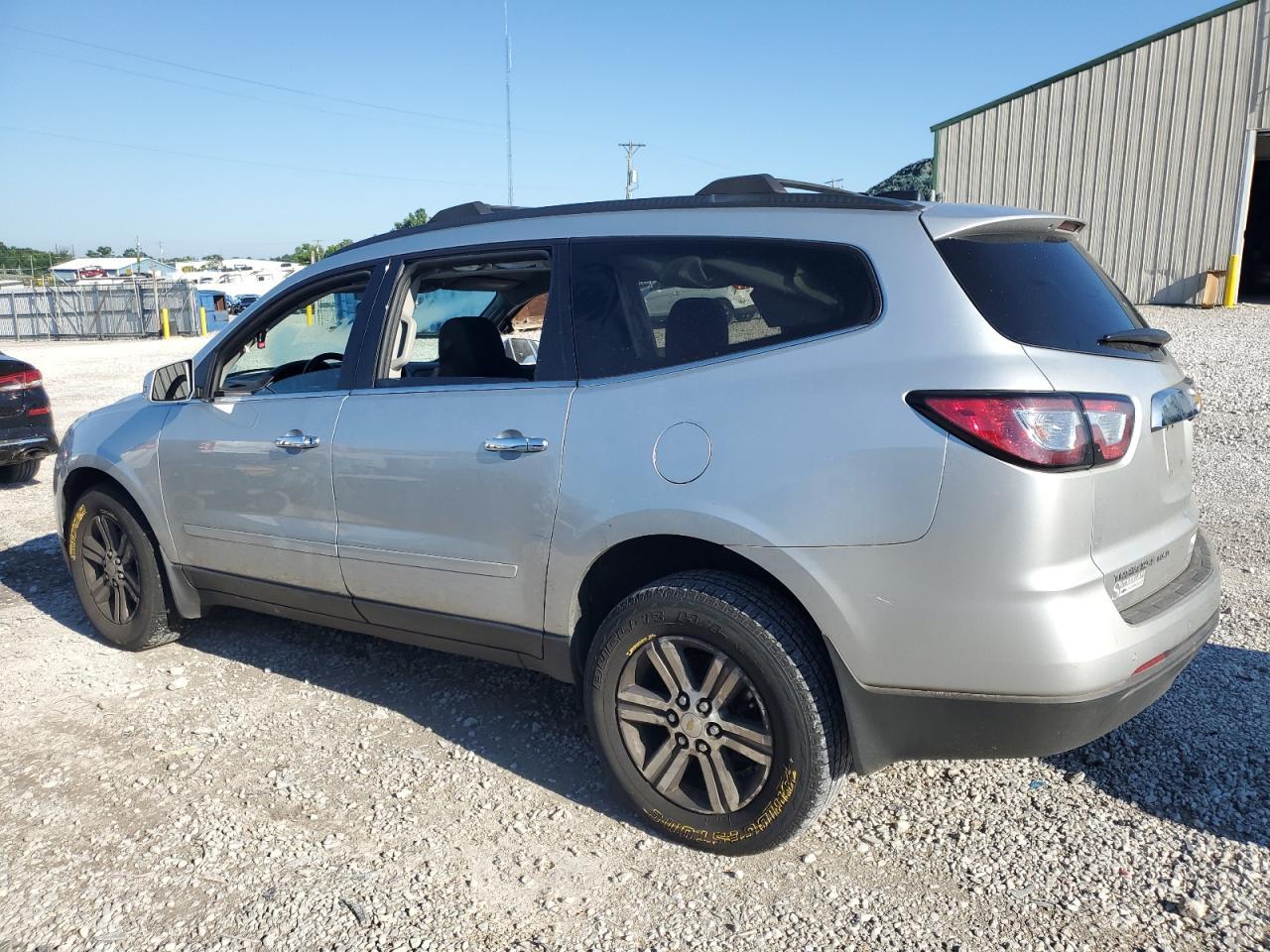 2017 Chevrolet Traverse Lt - Image 2
