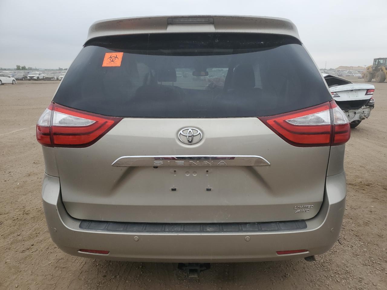 2015 Toyota Sienna Xle - Фото 6