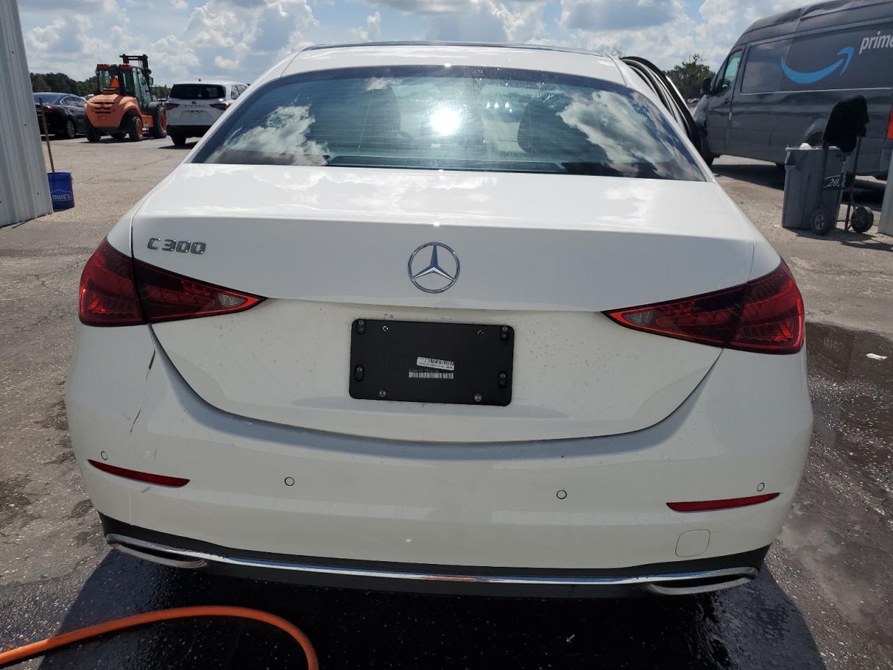 2025 Mercedes-Benz C 300 - Фото 6