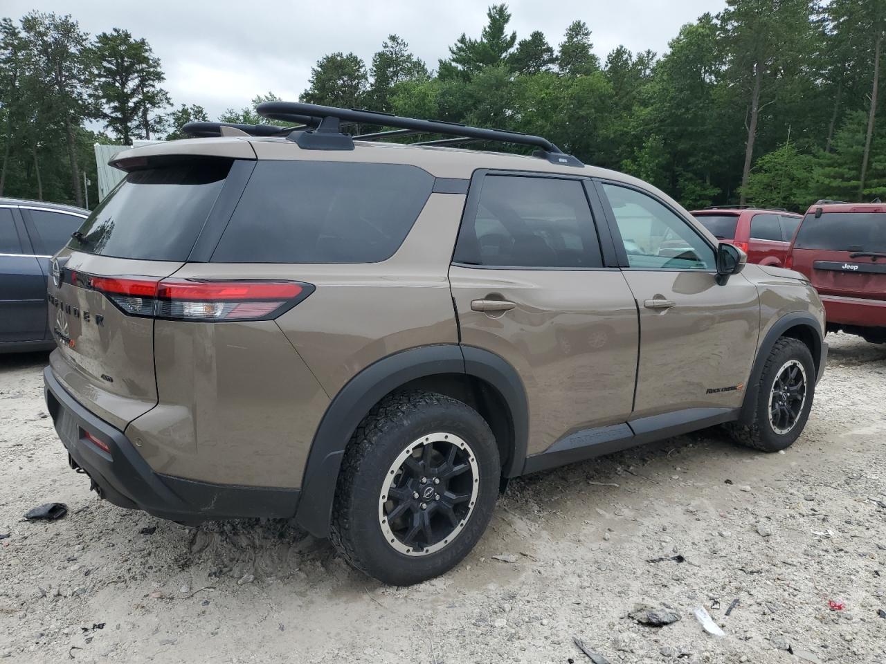 2024 Nissan Pathfinder Rock Creek - Фото 3