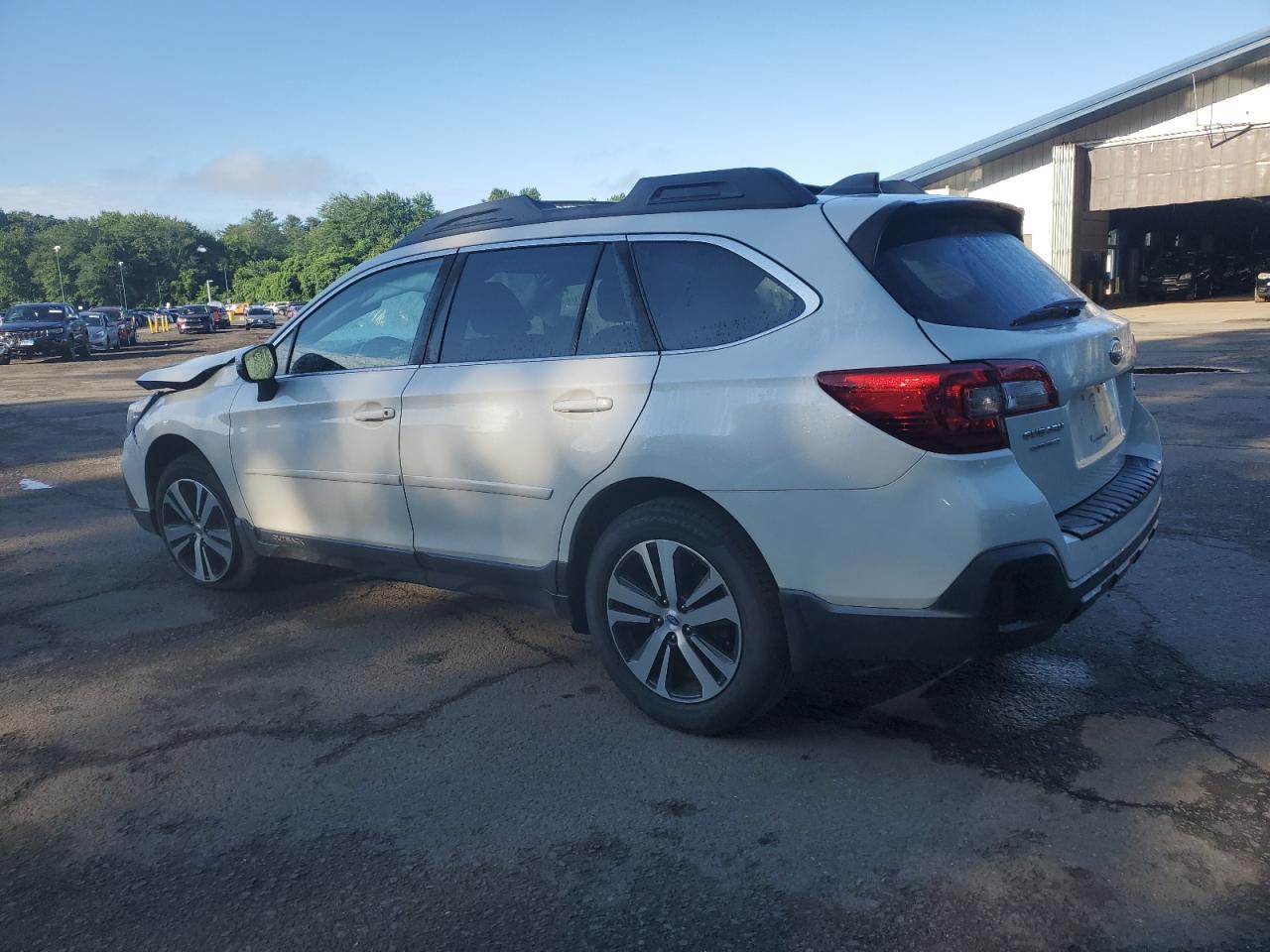 2019 Subaru Outback 2.5I Limited - Фото 2