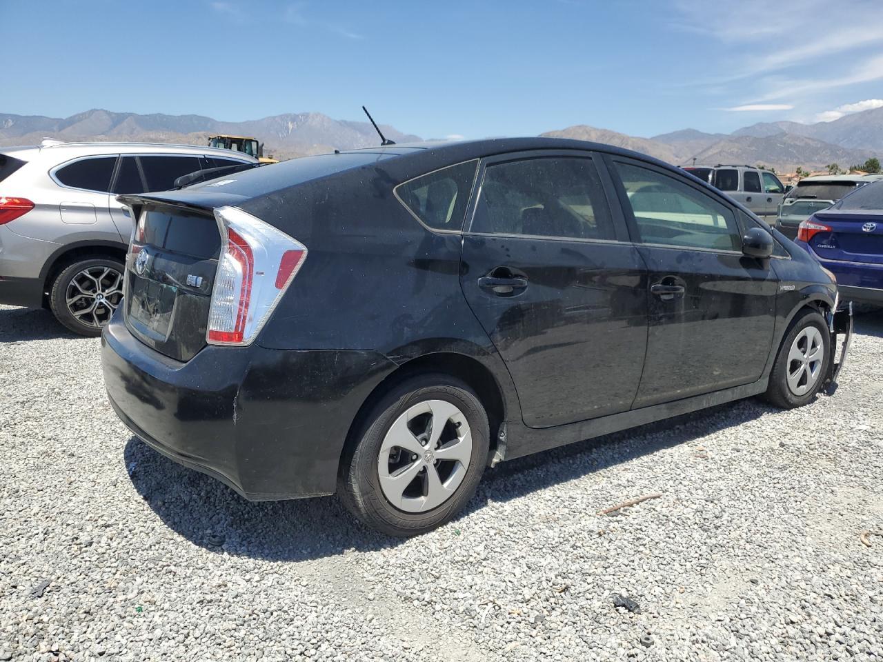 2015 Toyota Prius - Фото 3