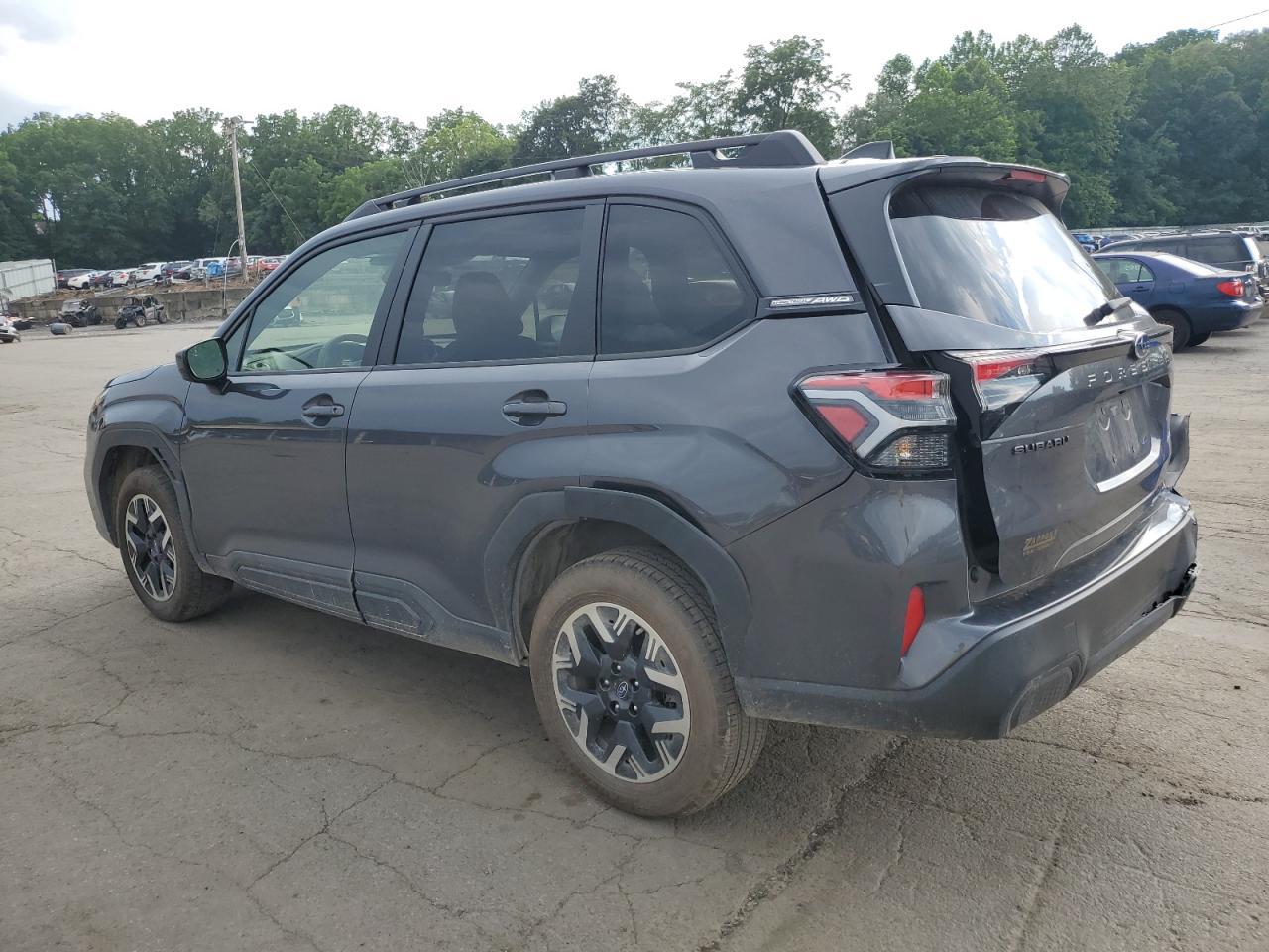 2025 Subaru Forester Premium - Фото 2
