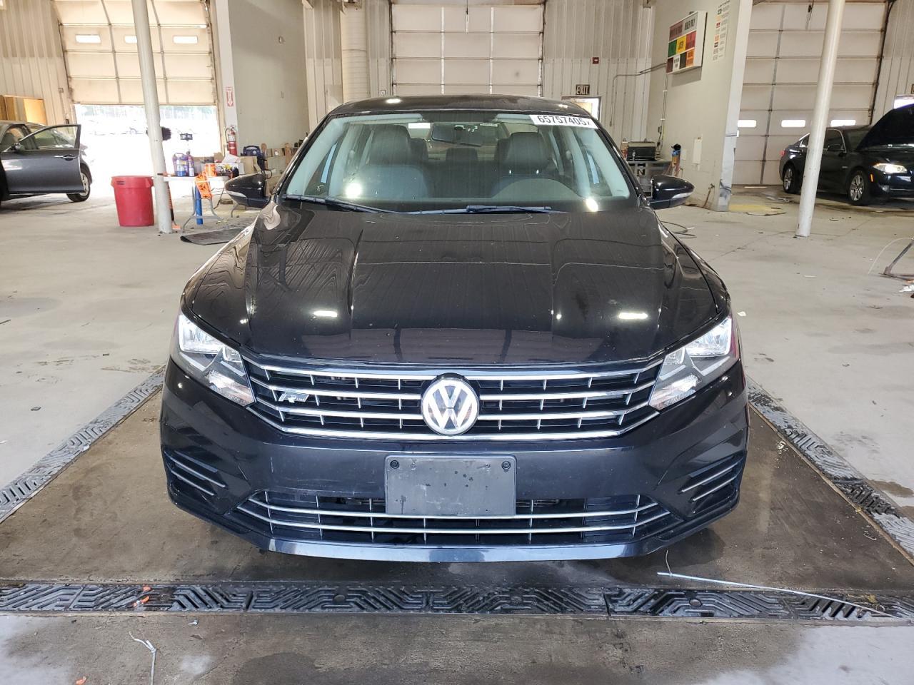 2018 Volkswagen Passat S - Image 5
