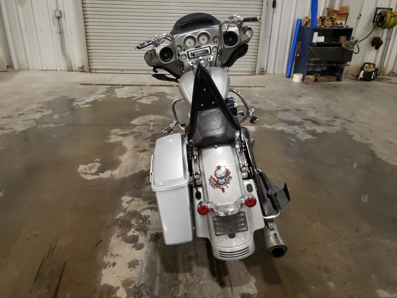 2010 Harley-Davidson Flhx - Image 4