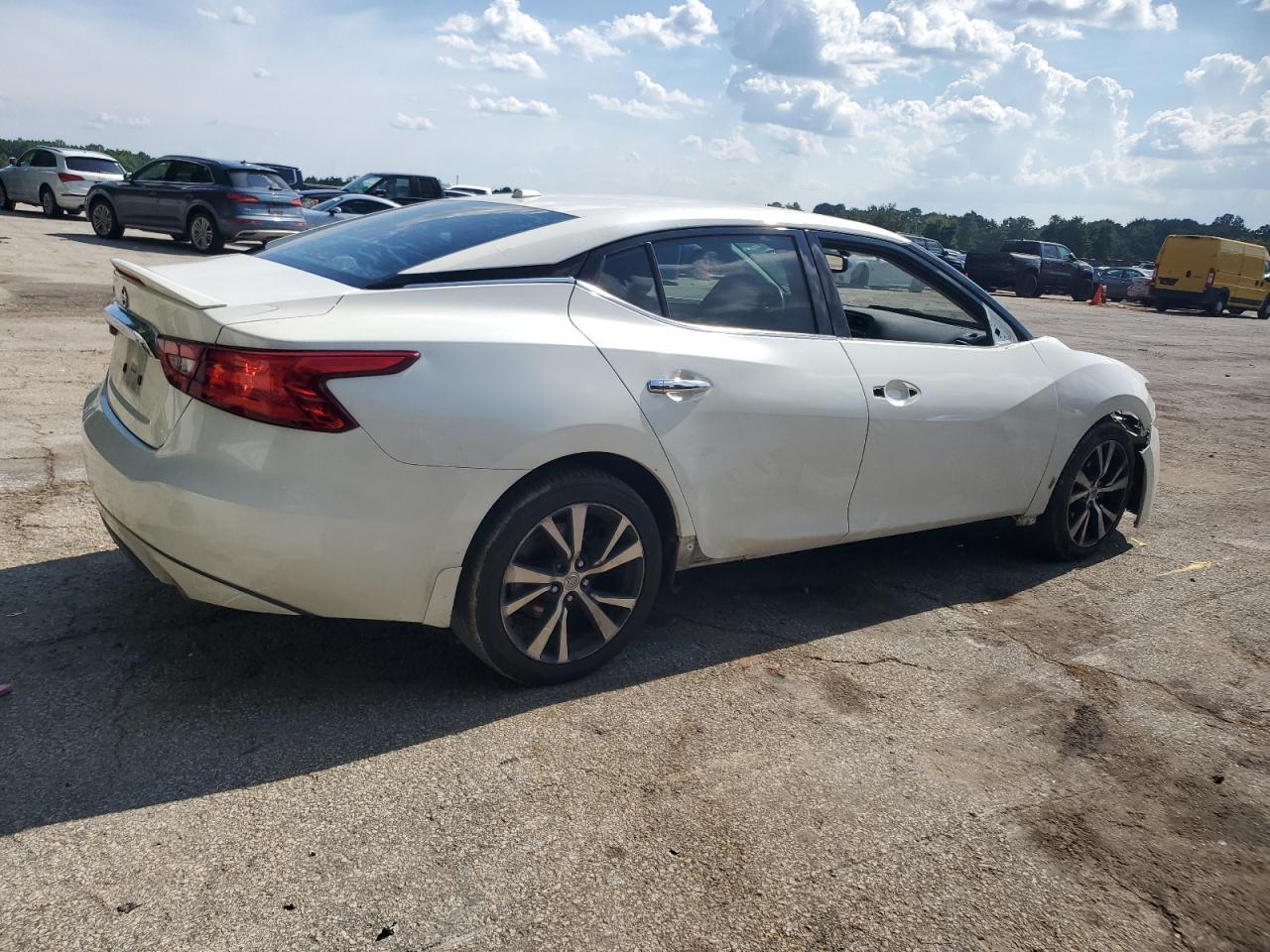 2016 Nissan Maxima 3.5S - Image 3