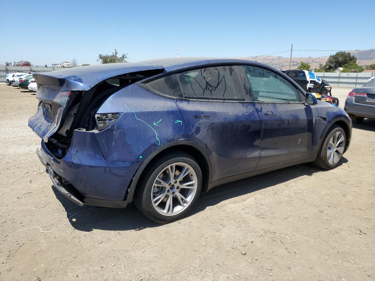2024 Tesla Model Y - Фото 3