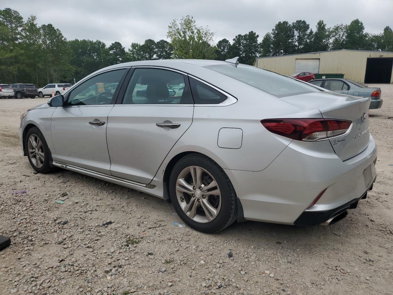 2019 Hyundai Sonata Limited - Image 2