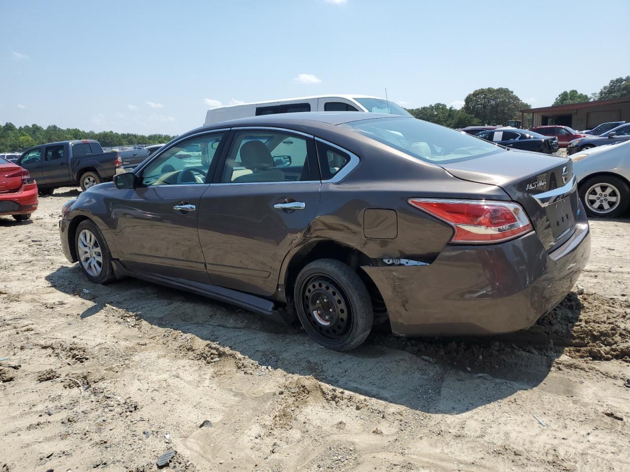 2013 Nissan Altima 2.5 - Фото 2