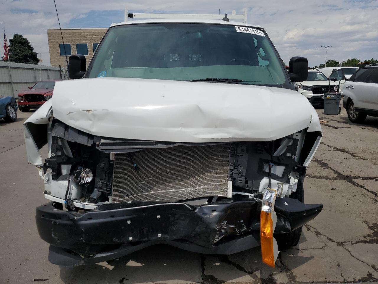 2023 GMC Savana G2500 - Фото 5