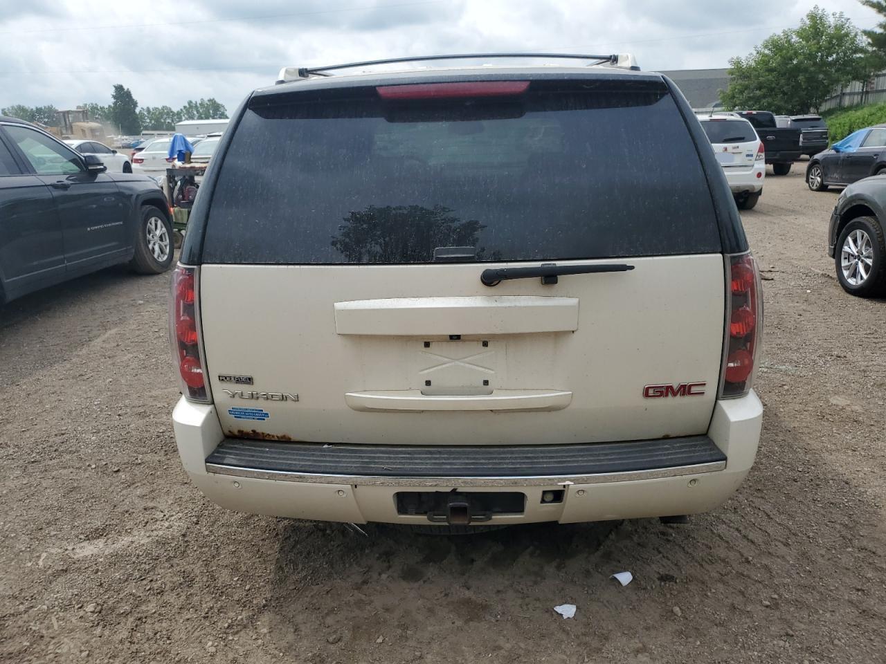 2009 GMC Yukon Denali - Фото 6