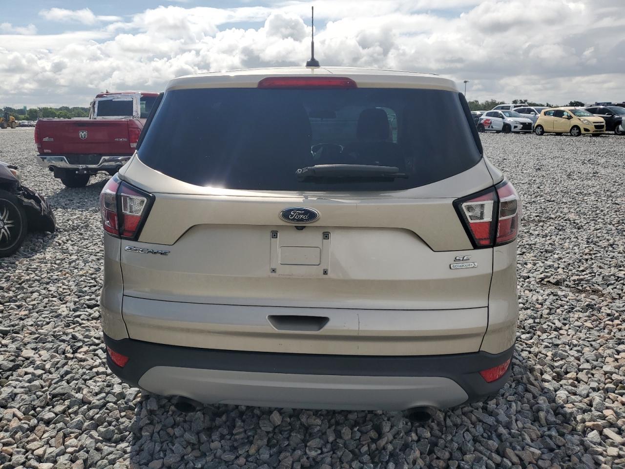 2017 Ford Escape Se - Фото 6