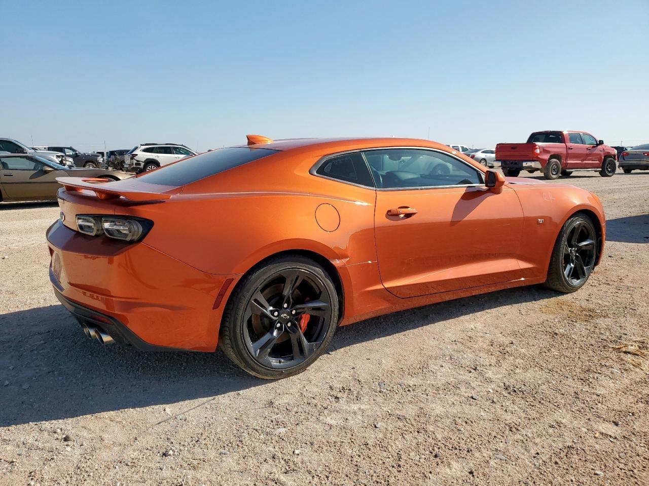 2023 Chevrolet Camaro Lt1 - Image 3