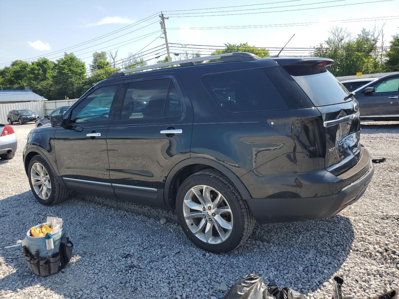 2013 Ford Explorer Xlt - Image 2