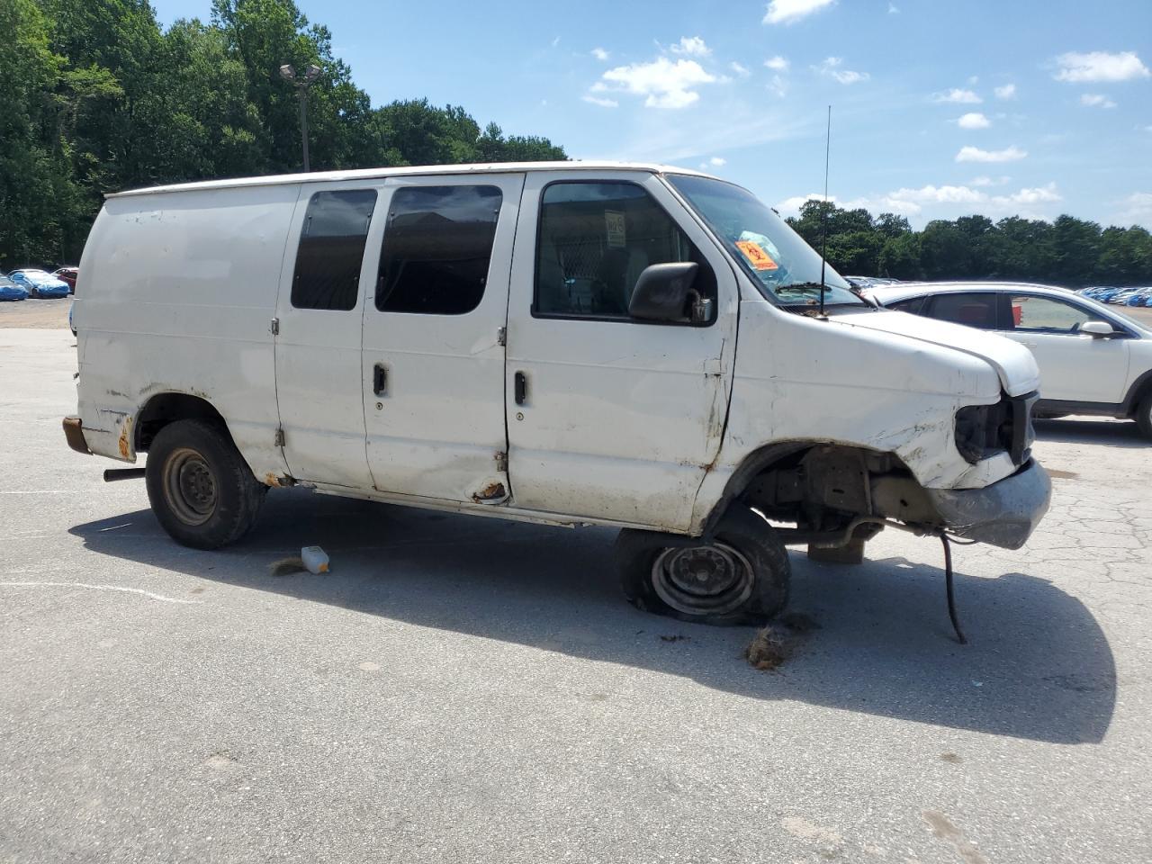 2002 Ford Econoline E250 Van - Фото 4
