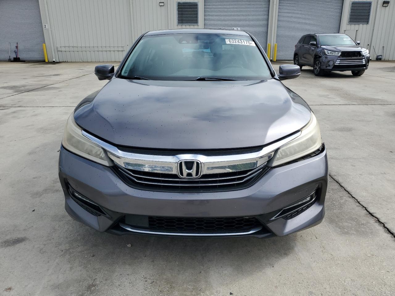 2017 Honda Accord Touring Hybrid - Фото 5