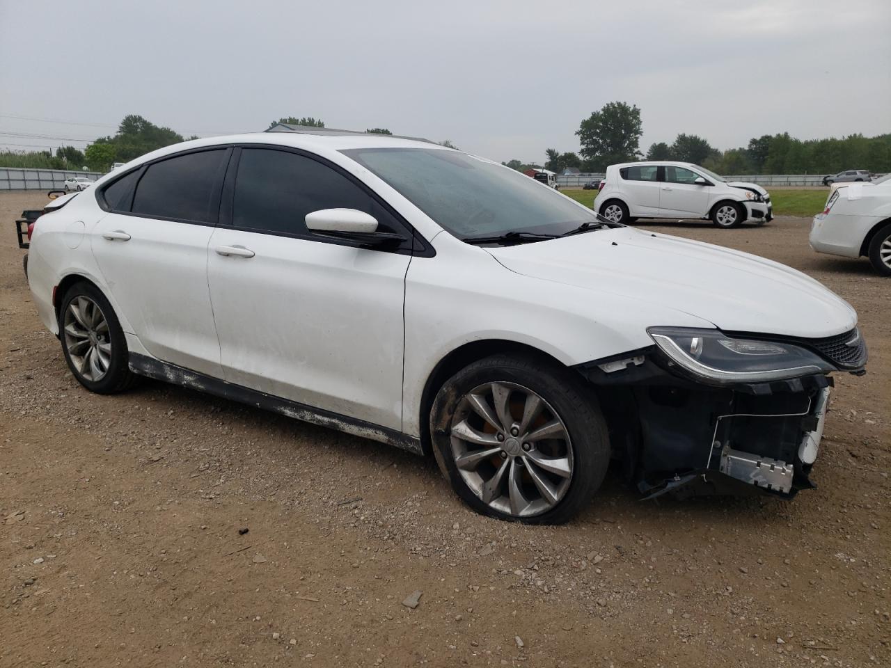 2015 Chrysler 200 S - Image 4