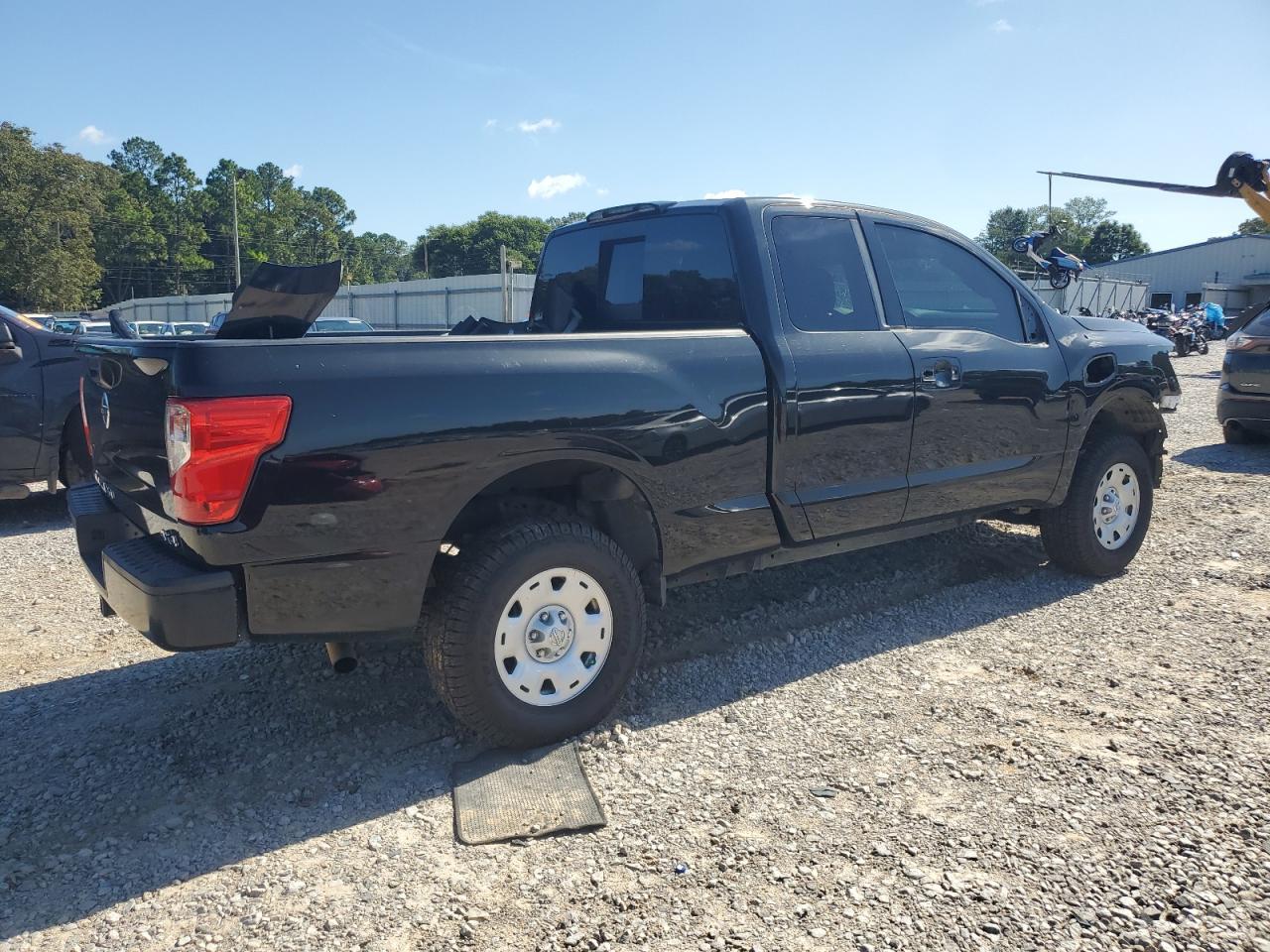 2018 Nissan Titan Xd S - Фото 3