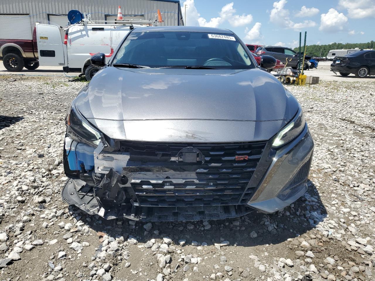 2024 Nissan Altima Sr - Фото 5