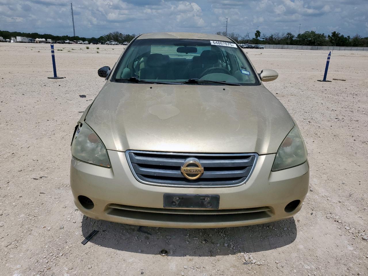 2004 Nissan Altima Base - Фото 5