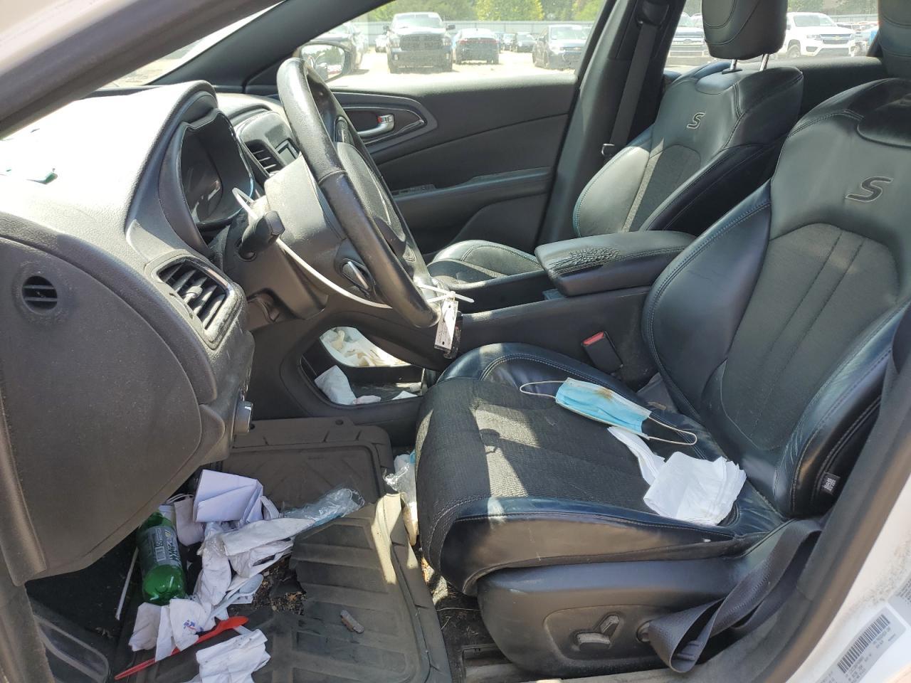 2015 Chrysler 200 S - Image 7