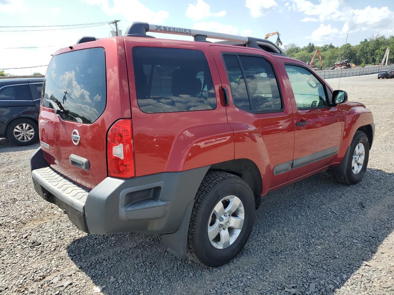 2013 Nissan Xterra X - Фото 3