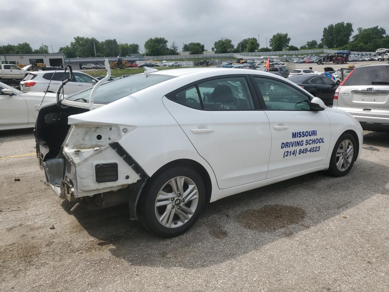 2020 Hyundai Elantra Sel - Фото 3