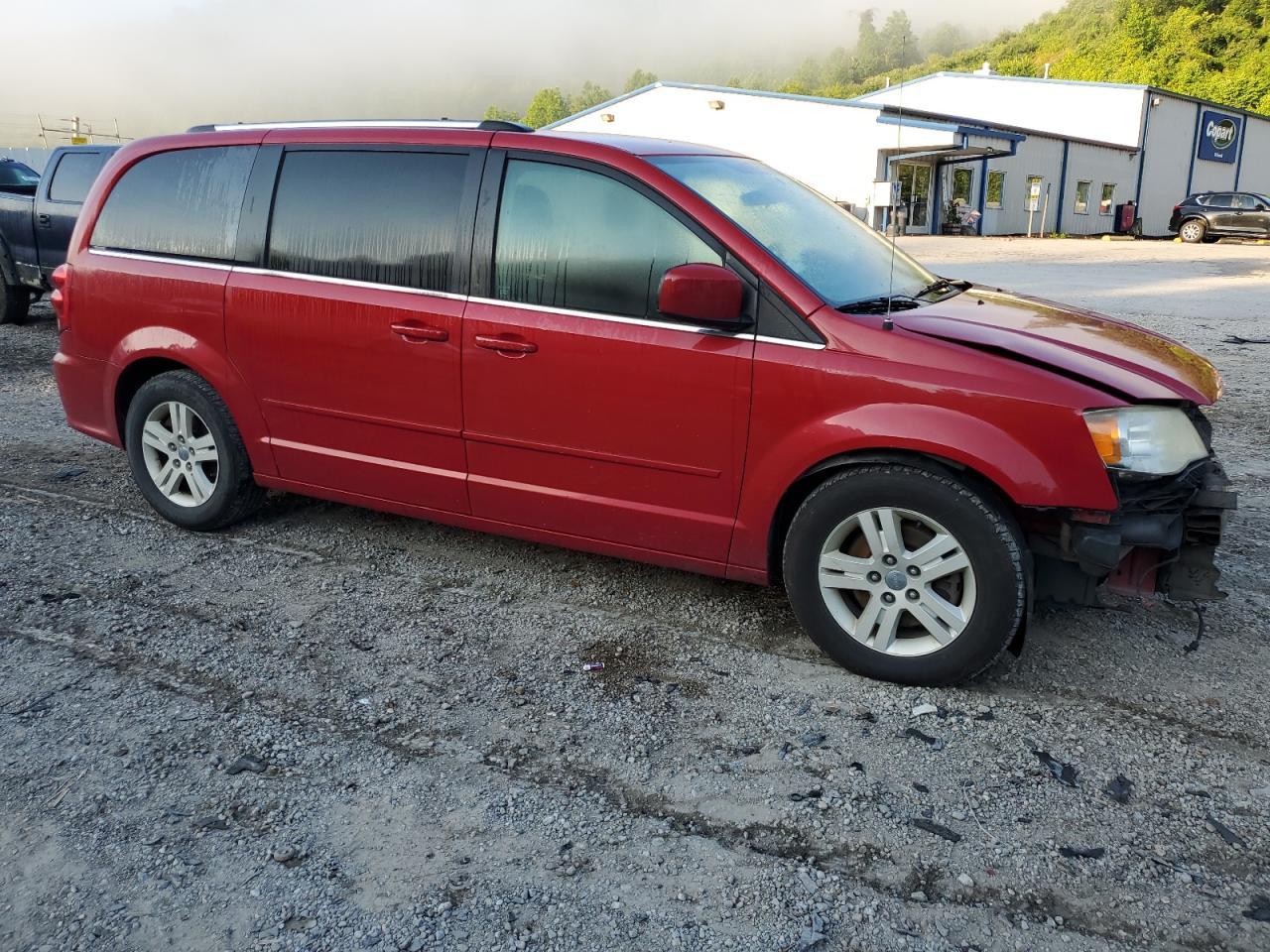 2013 Dodge Grand Caravan Crew - Image 4