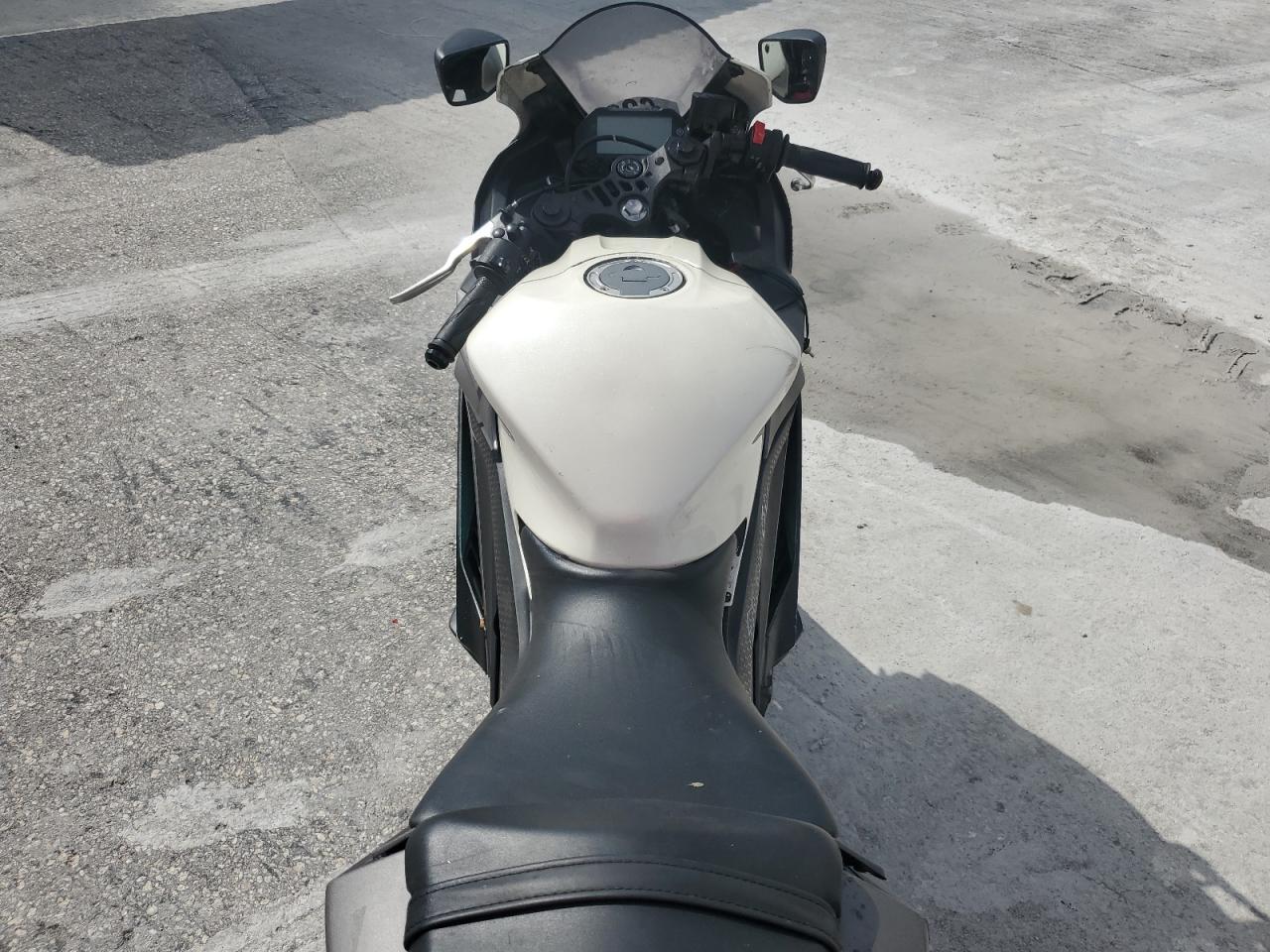2024 Yamaha Yzfr3 A - Image 6