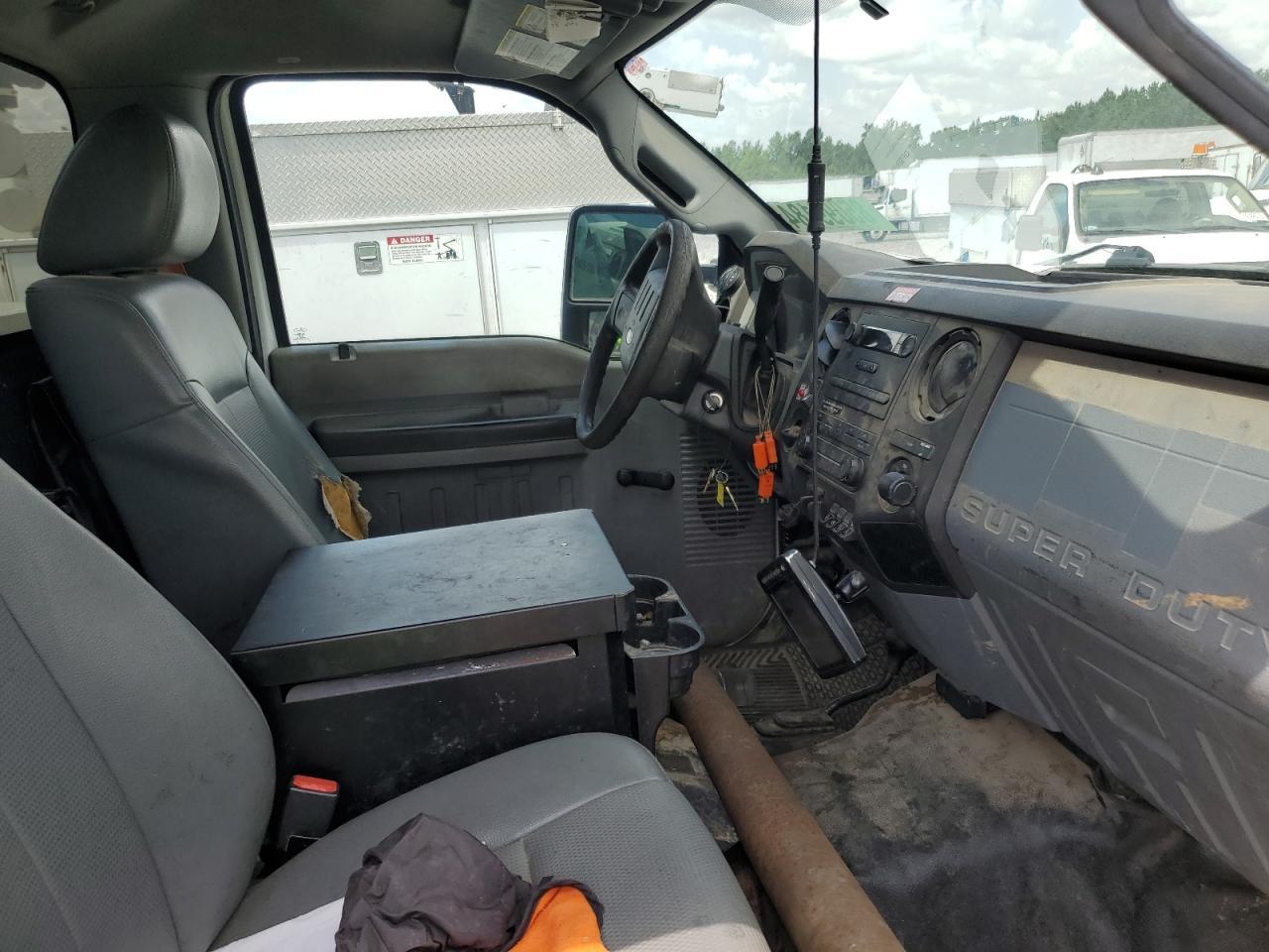 2015 Ford F450 Super Duty - Image 7