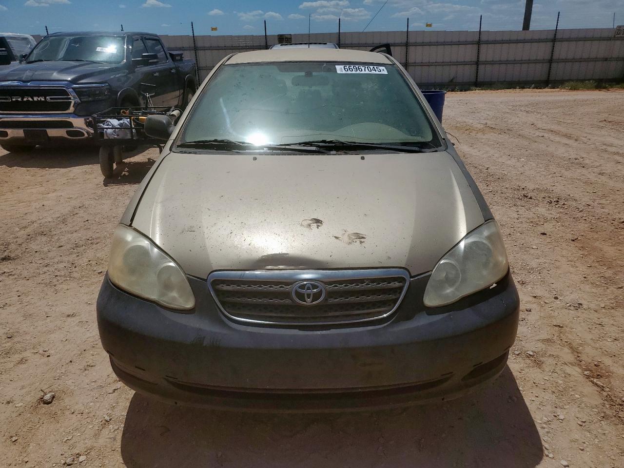 2005 Toyota Corolla Ce - Image 5