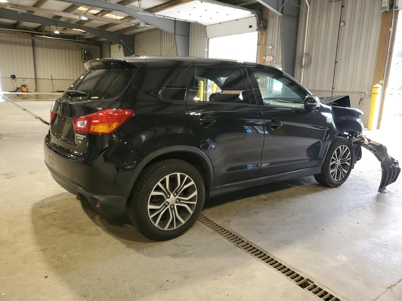 2016 Mitsubishi Outlander Sport Es - Фото 3