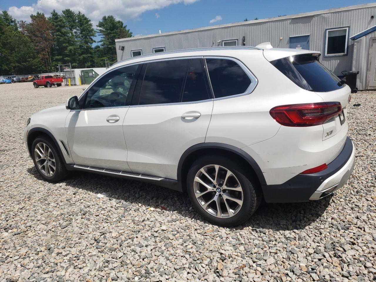 2019 BMW X5 xDrive40I - Image 2