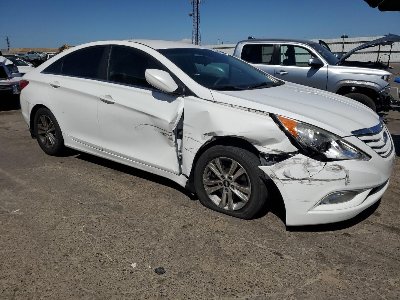 2013 Hyundai Sonata Gls - Image 4