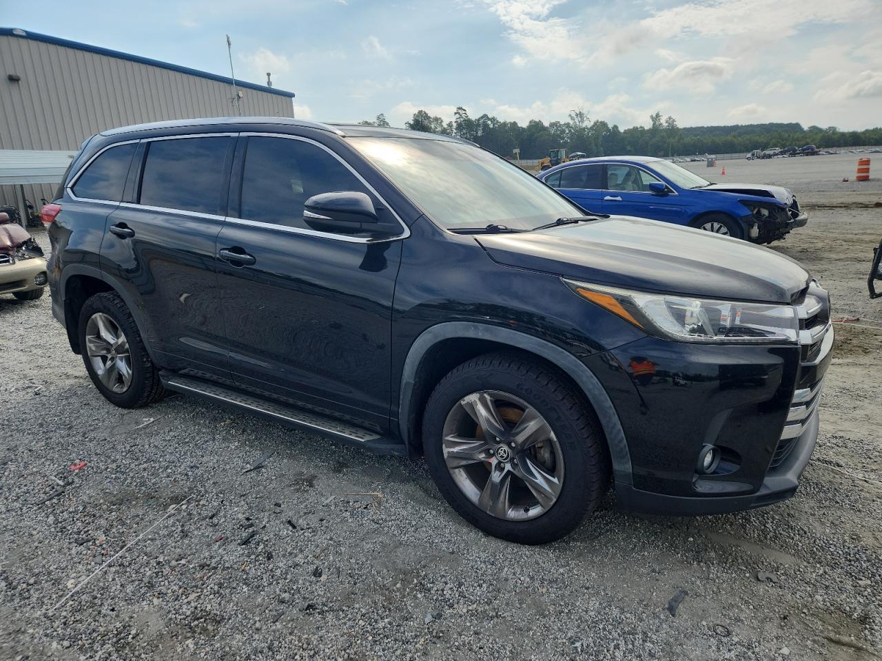2019 Toyota Highlander Limited - Image 4