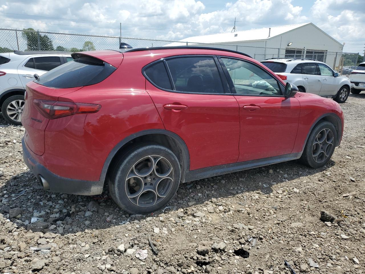2021 Alfa Romeo Stelvio Sport - Image 3