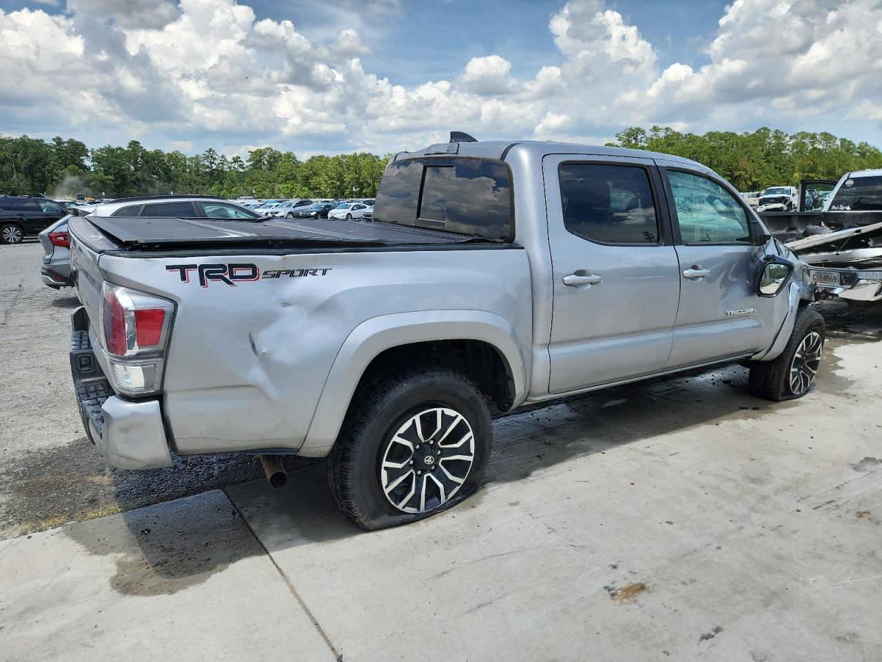 2021 Toyota Tacoma Double Cab - Фото 3