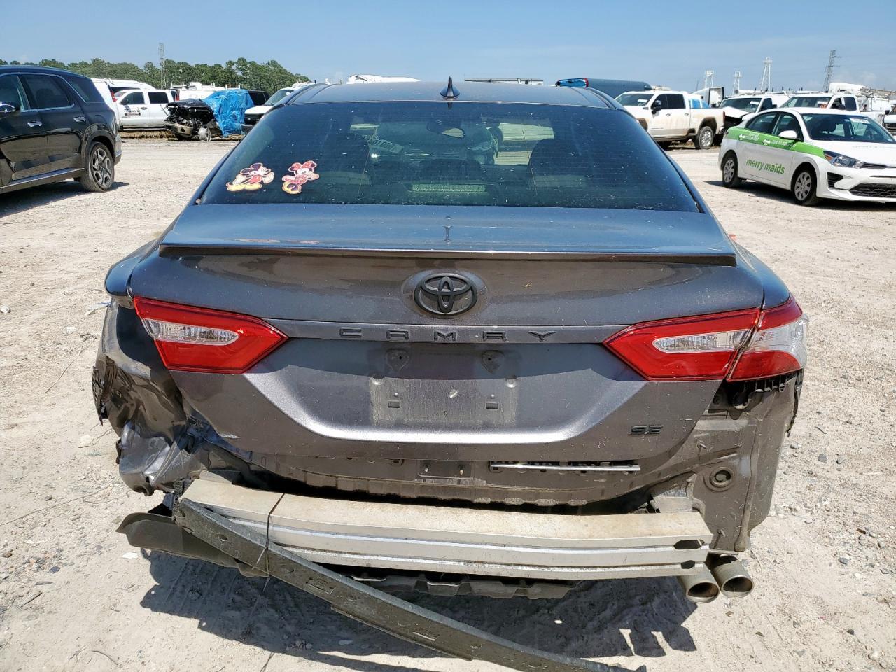 2020 Toyota Camry Se - Image 6