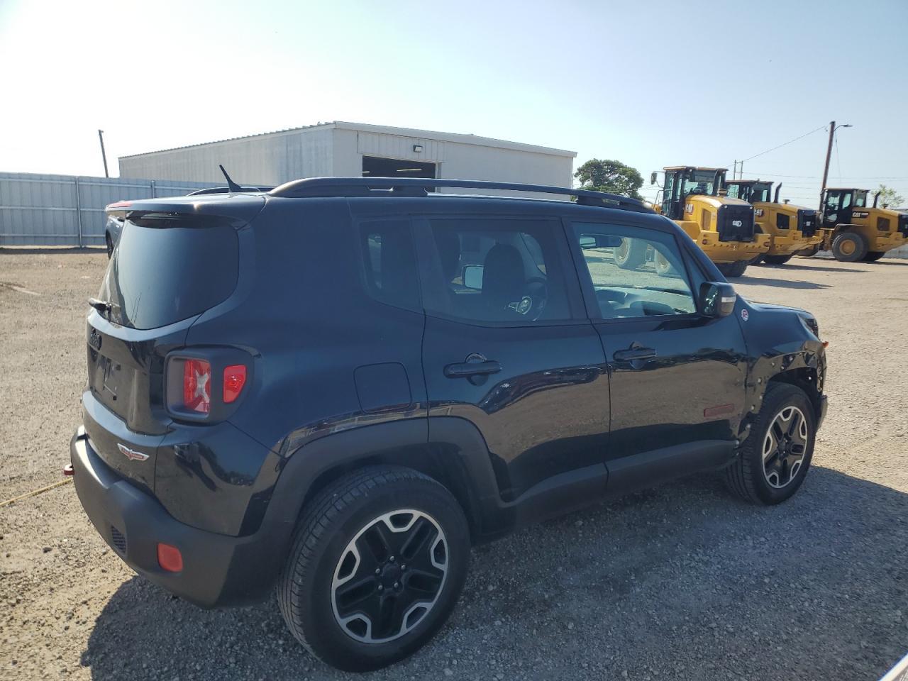 2016 Jeep Renegade Trailhawk - Фото 3