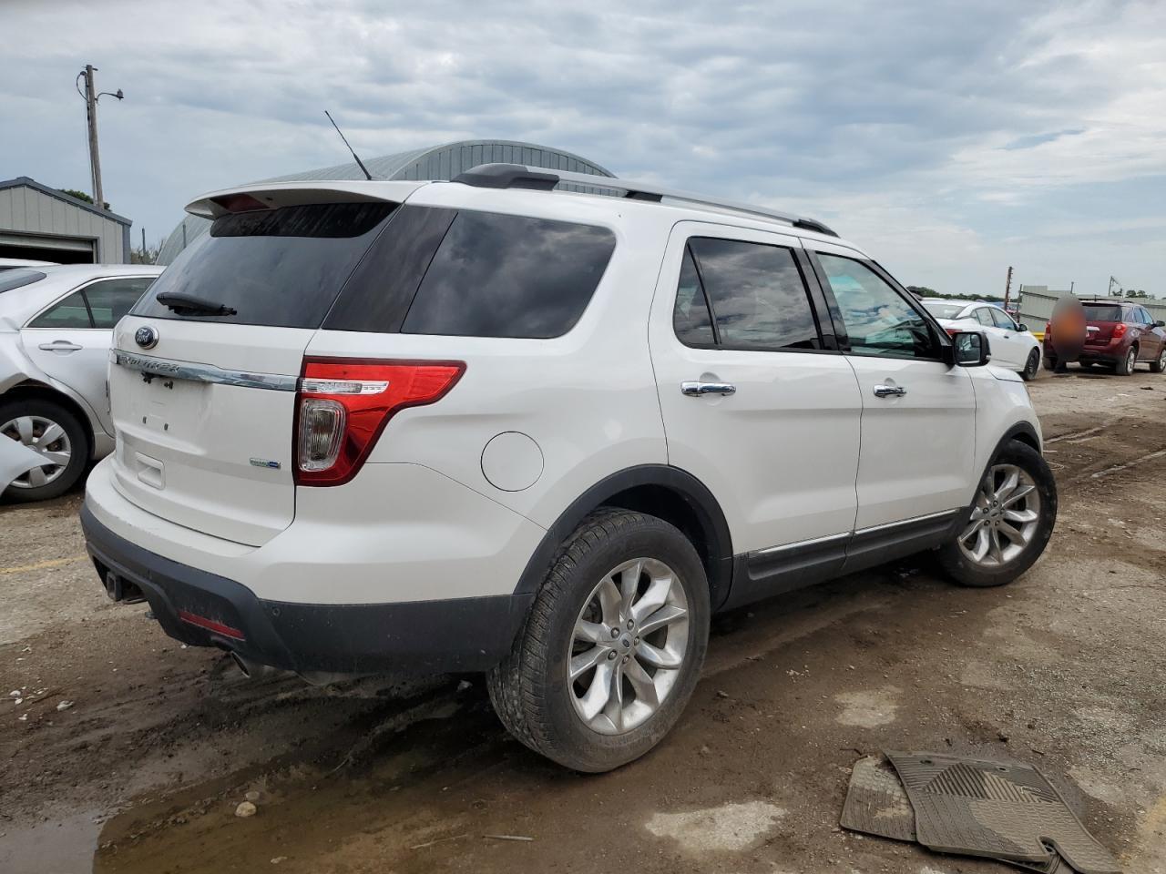 2014 Ford Explorer Xlt - Фото 3