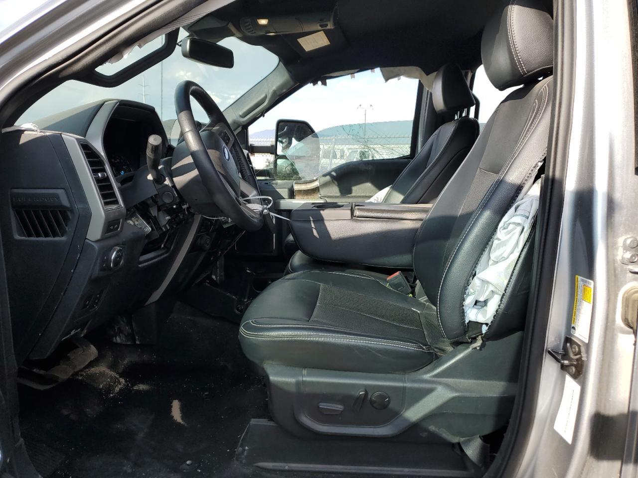 2022 Ford F450 Super Duty - Фото 7