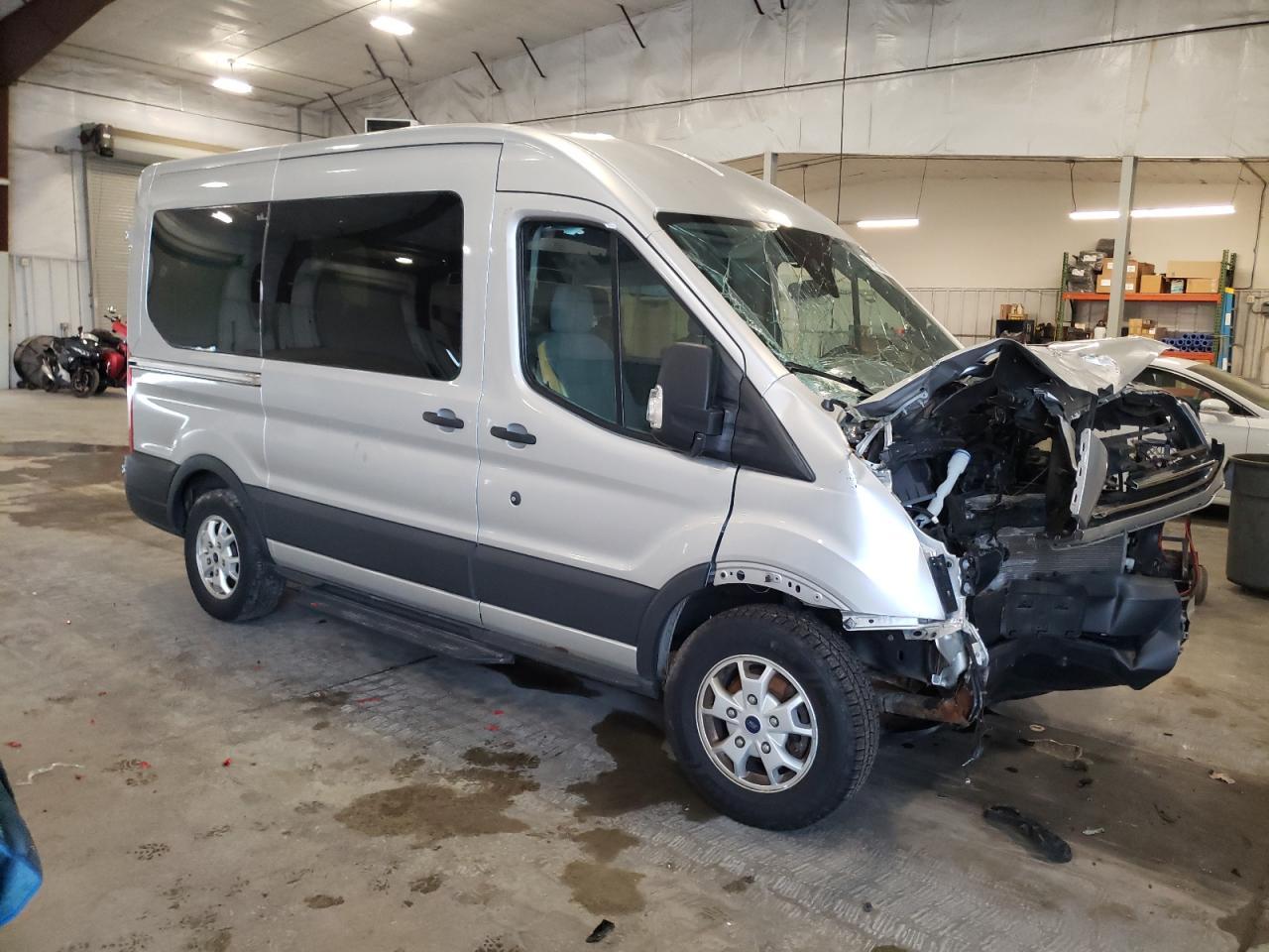 2016 Ford Transit T-150 - Фото 4