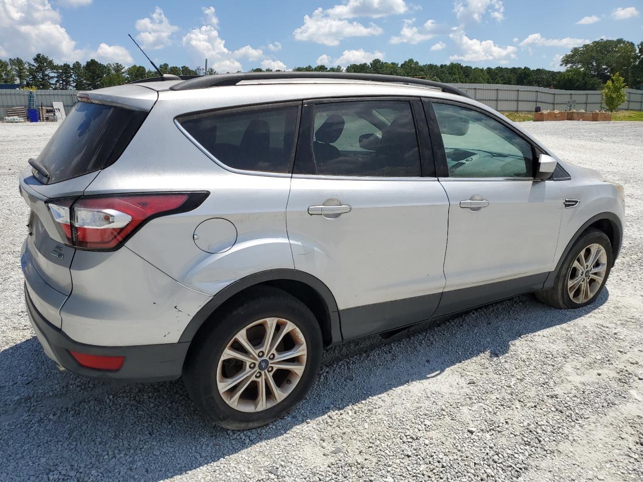 2018 Ford Escape Se - Фото 3