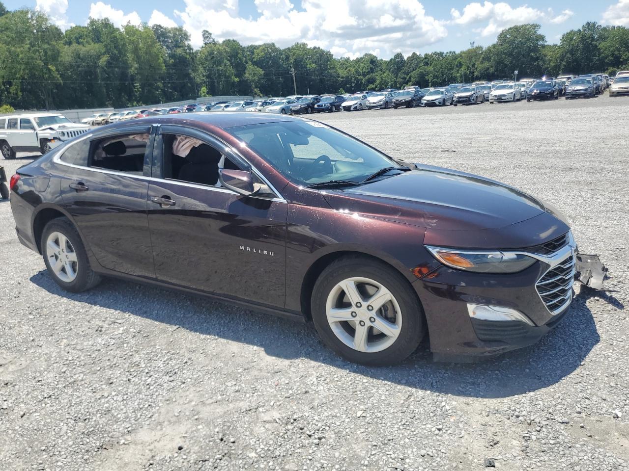 2021 Chevrolet Malibu Ls - Фото 4