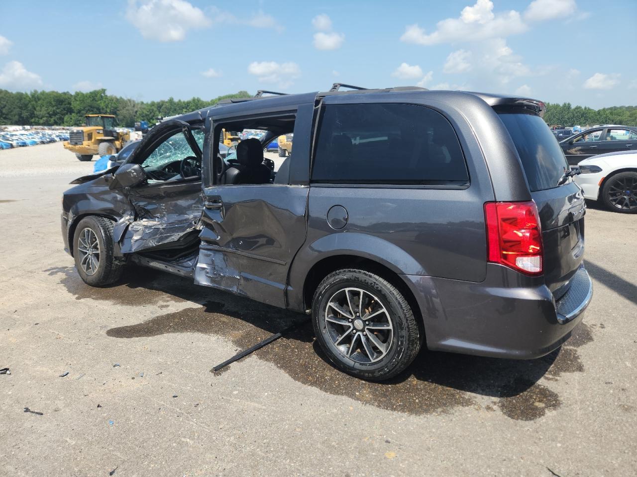 2016 Dodge Grand Caravan R/T - Фото 2