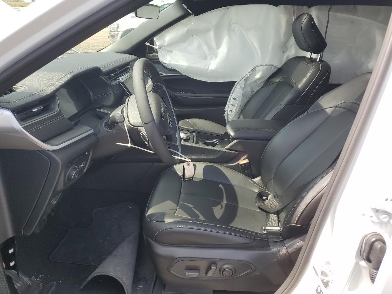 2025 Jeep Grand Cherokee 4Xe - Фото 7