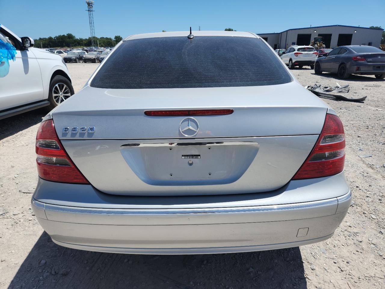 2004 Mercedes-Benz E 320 - Image 6