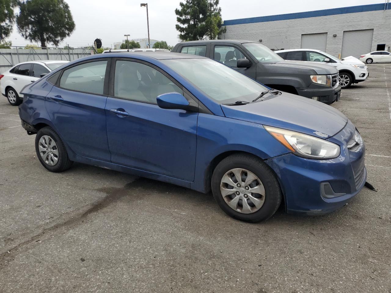 2017 Hyundai Accent Se - Фото 4